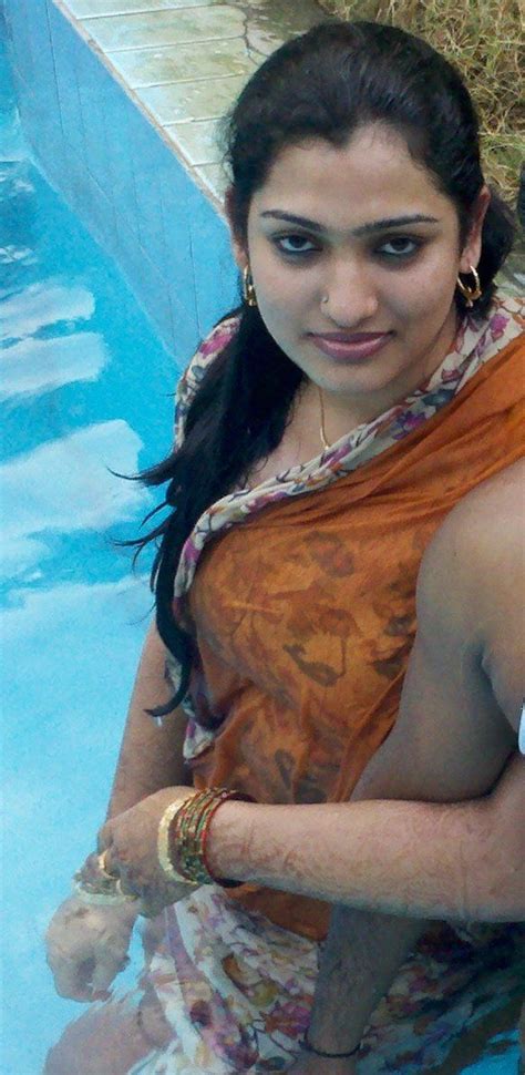 Desi Girl Porn Pics & Naked Photos